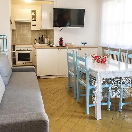 M261 - Marcelli, Trilocale Ristrutturato Con Terrazzo Vista Mare Pt Marcelli