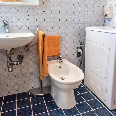 M261 - Marcelli, Trilocale Ristrutturato Con Terrazzo Vista Mare Pt * Marcelli