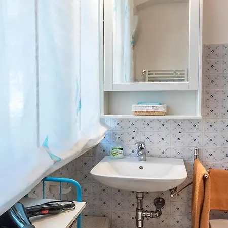 M261 - Marcelli, Trilocale Ristrutturato Con Terrazzo Vista Mare Pt Appartement