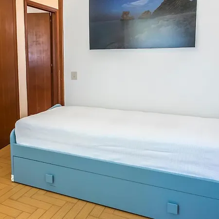 M261 - Marcelli, Trilocale Ristrutturato Con Terrazzo Vista Mare Pt Apartamento *