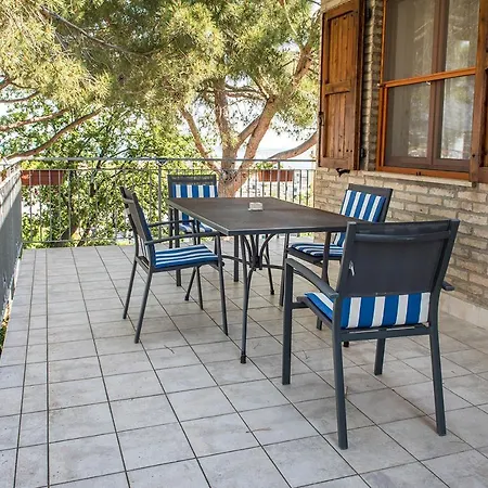 M261 - Marcelli, Trilocale Ristrutturato Con Terrazzo Vista Mare Pt